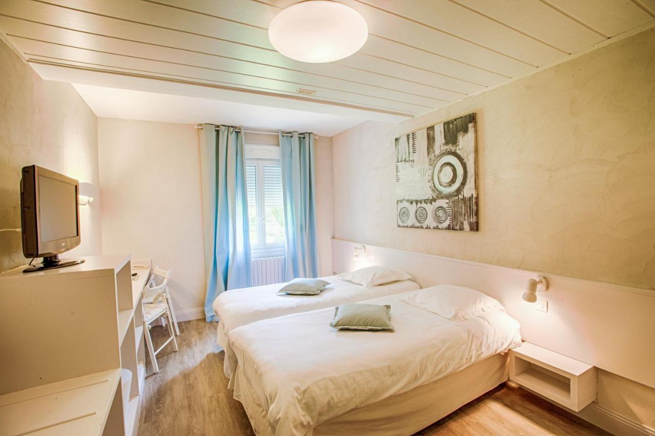 Logis Hotel Restaurant L'Ile De Sees Macé الغرفة الصورة
